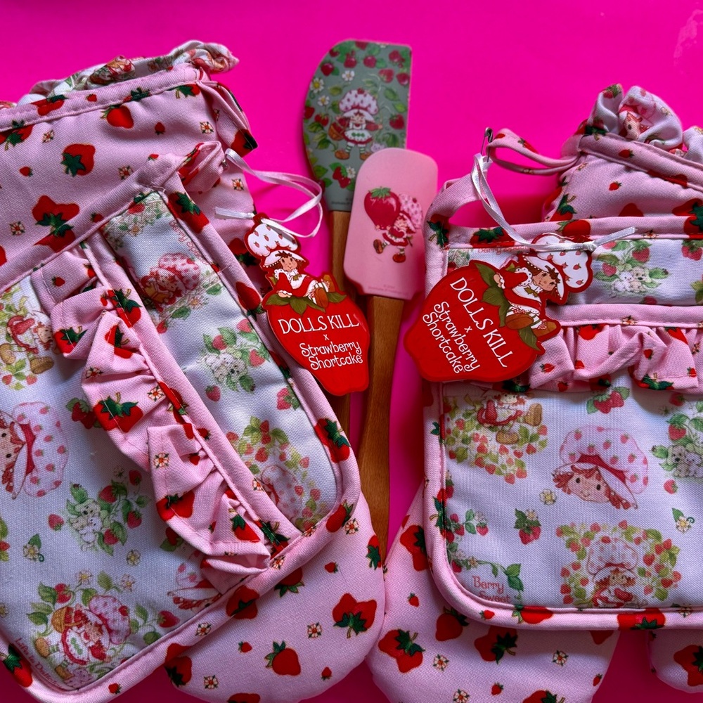 Dolls Kill Pink Strawberry Kitchen Set